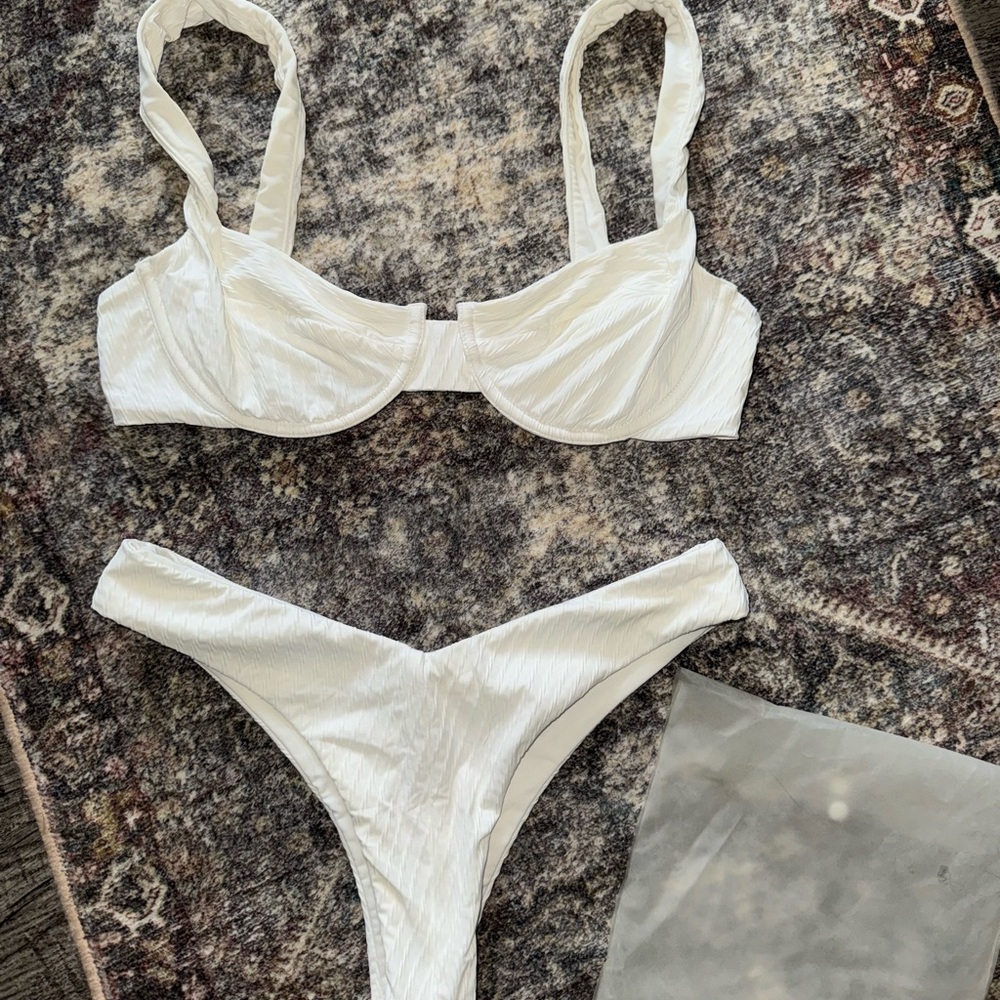 Fella Bikini Set